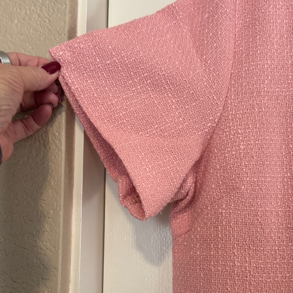 Chic Pink Dress with Braided Details - Picture 4 of 8